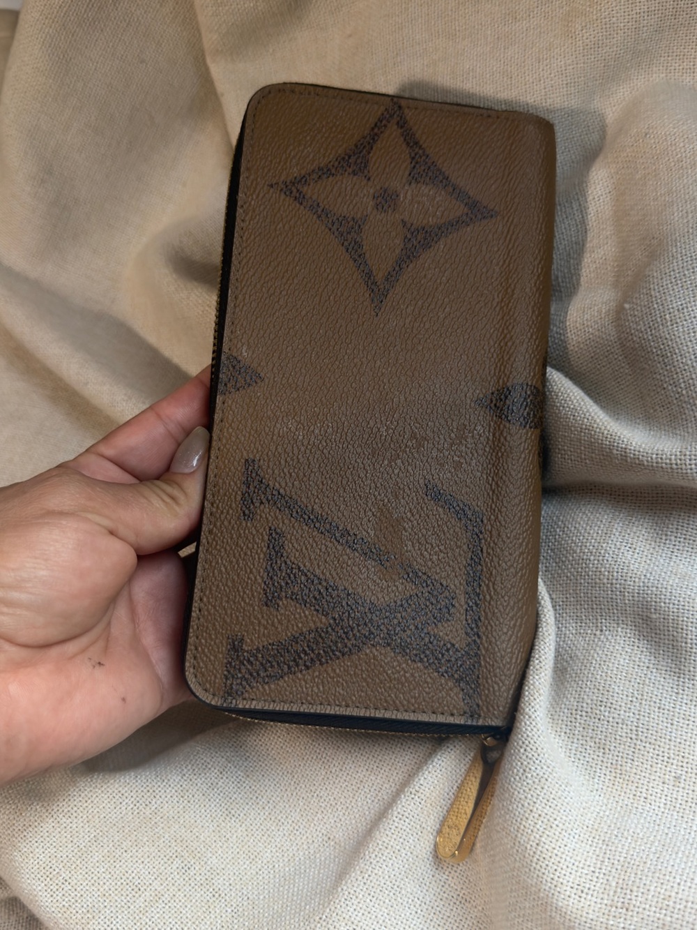 LV Wallet - Picture 6 of 10